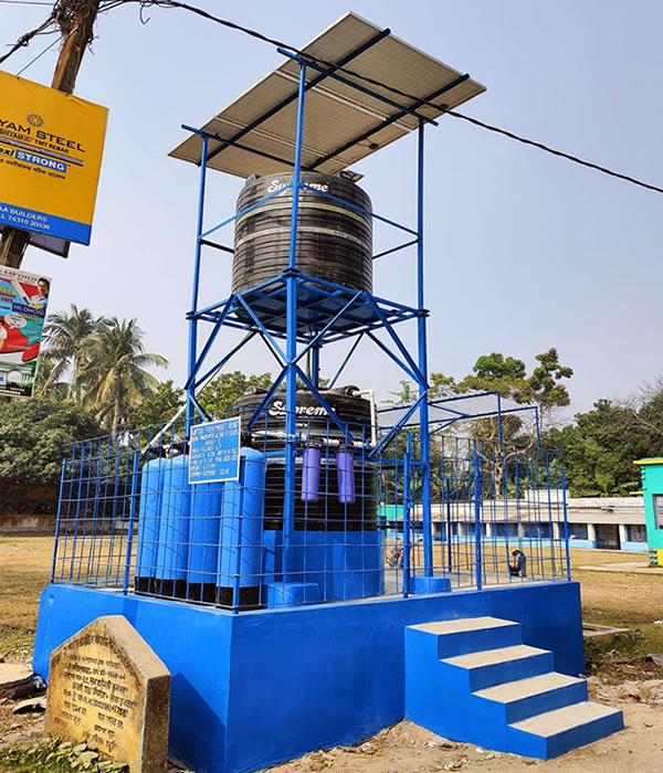 Solar street lights and water infrastructure installation in Nigeria